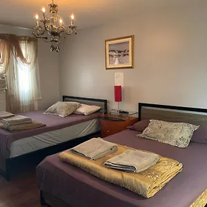 Self Service Small Breakfast, 2 Double Beds Private Séjour chez l'habitant